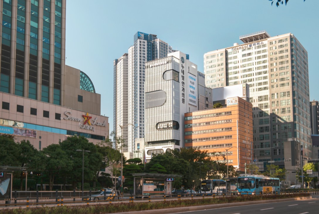 Nunevit Eye Center