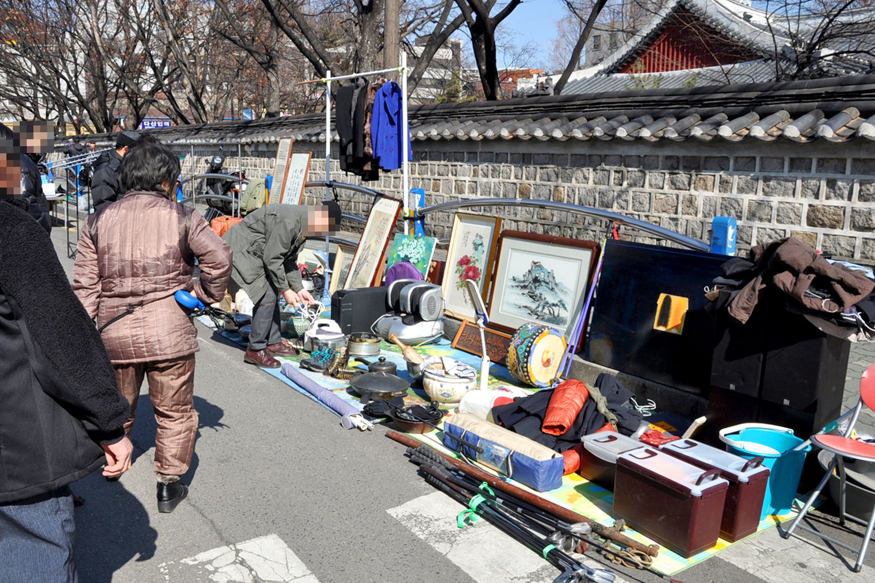 Dongmyo Flea Market