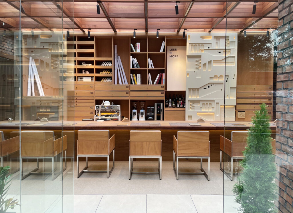 Foreplan – Korea, Popular Dessert Cafe and Dining Space