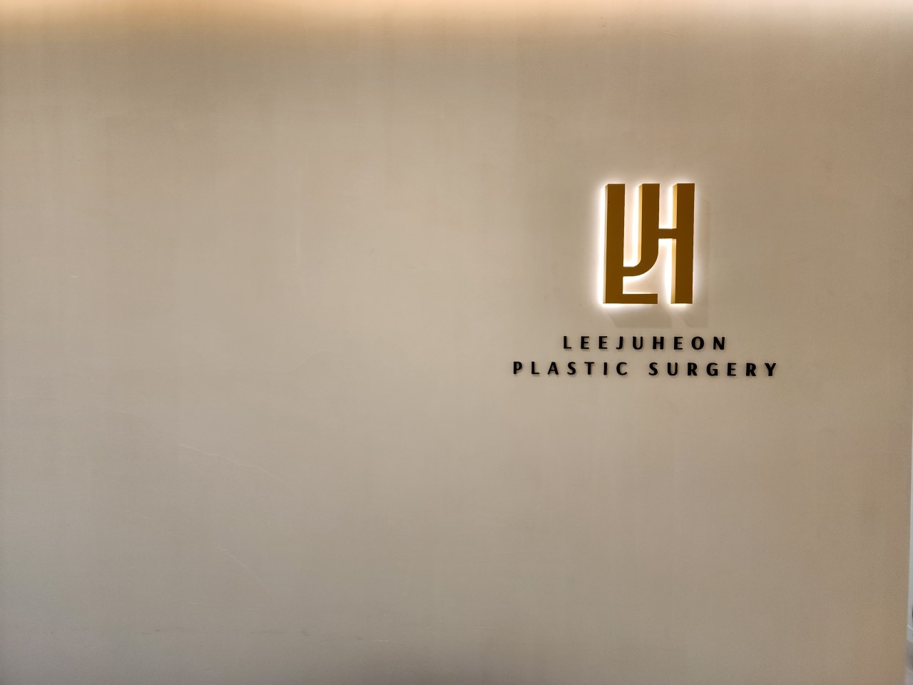 Leejuheon Plastic Surgery