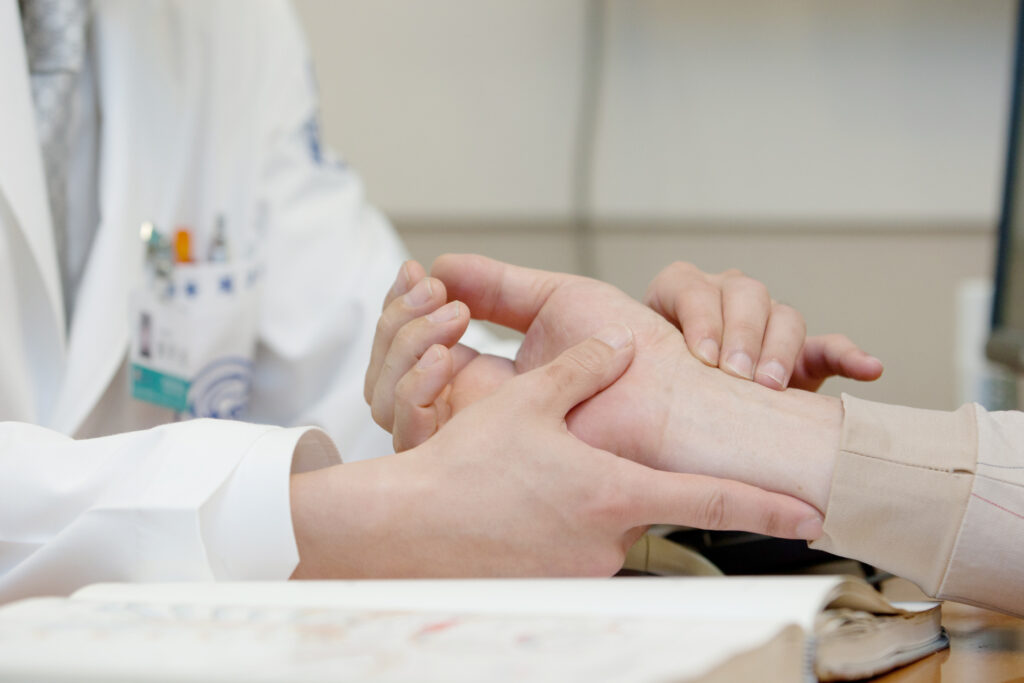 jaseng-hospital-gangnam-traditional-pulse-diagnosis